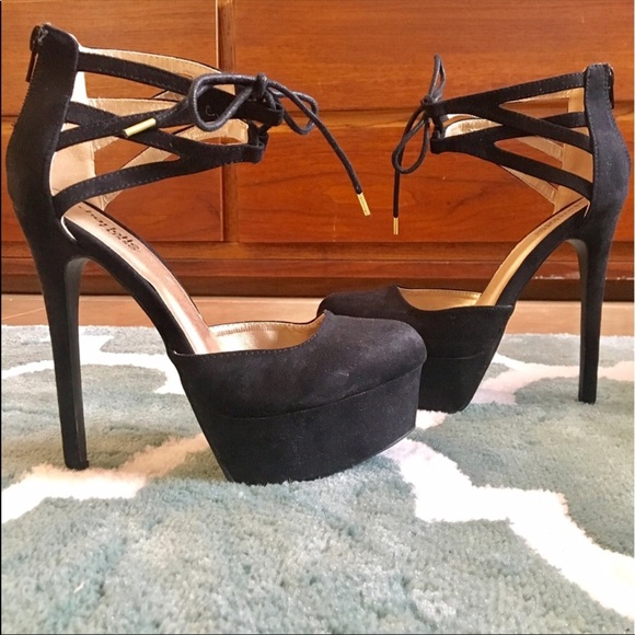 ❌SOLD❌Bundle of shoes‼️ - Picture 2 of 8